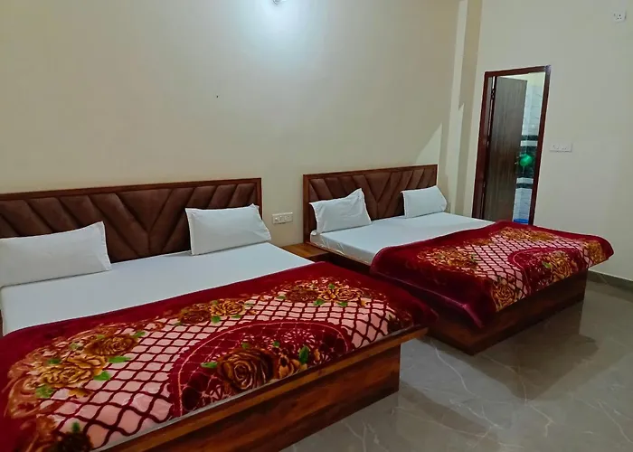 Mathura 4 Star Hotels