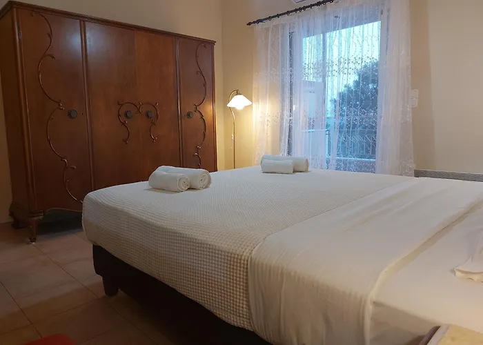 Porto Heli 4 Star Hotels