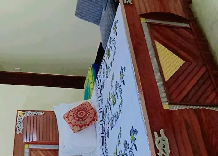 Karachi 4 Star Hotels