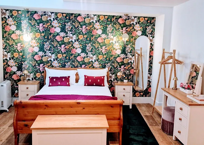 York 4 Star Hotels