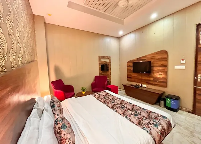 Chandigarh 4 Star Hotels